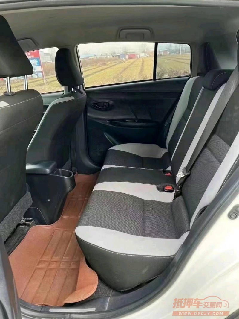 保定20年丰田YARiS L 致炫6