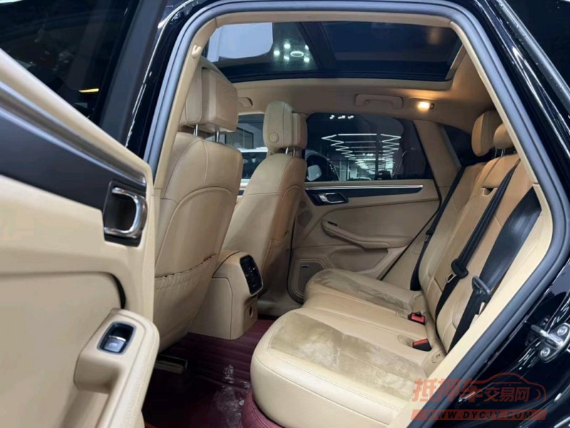 东莞17年保时捷Macan4