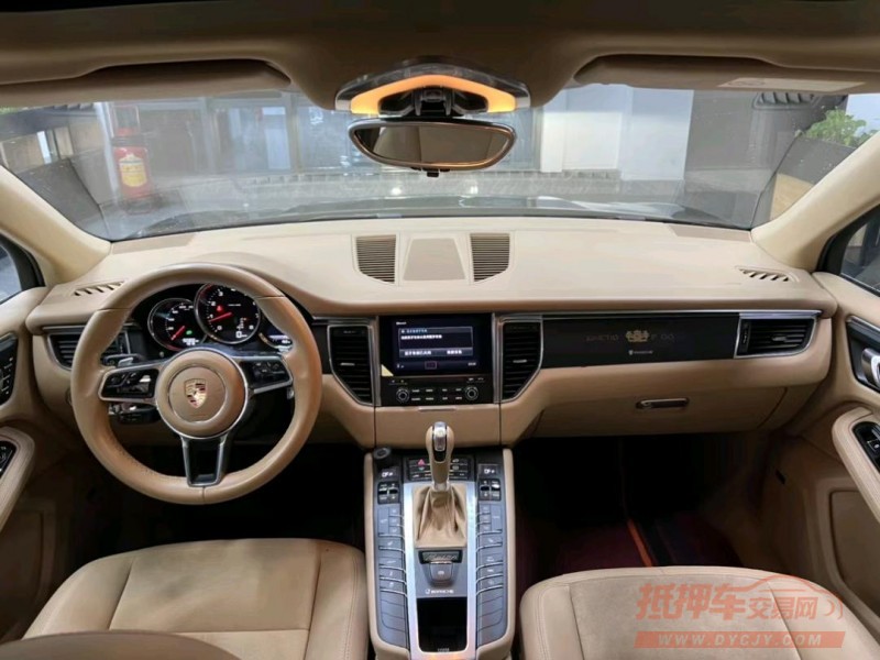 东莞17年保时捷Macan7