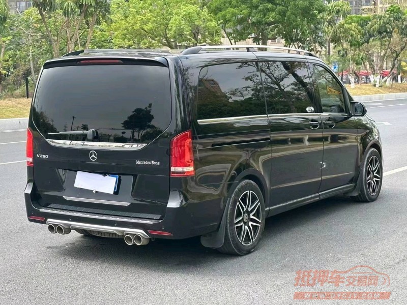广州21年奔驰V7