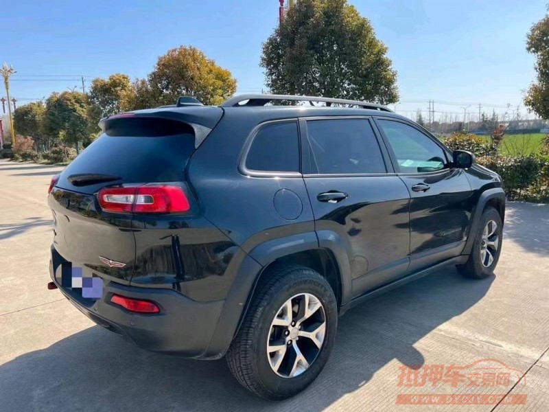 盐城16年Jeep自由光6