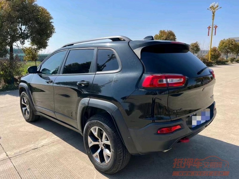盐城16年Jeep自由光5