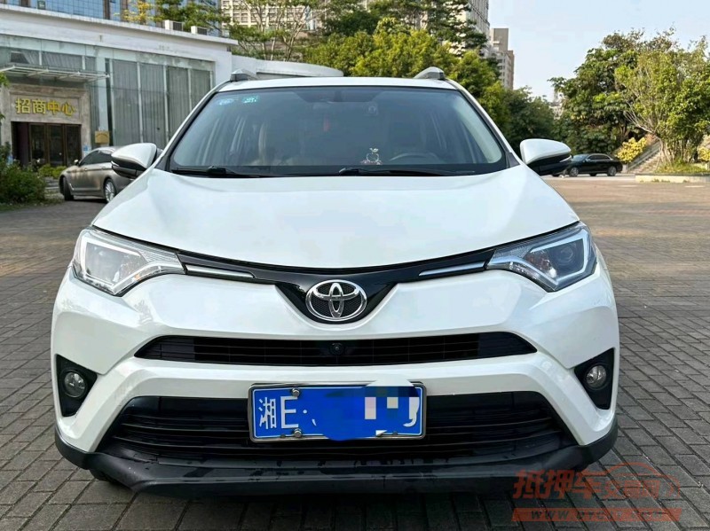 广州17年丰田RAV4荣放1