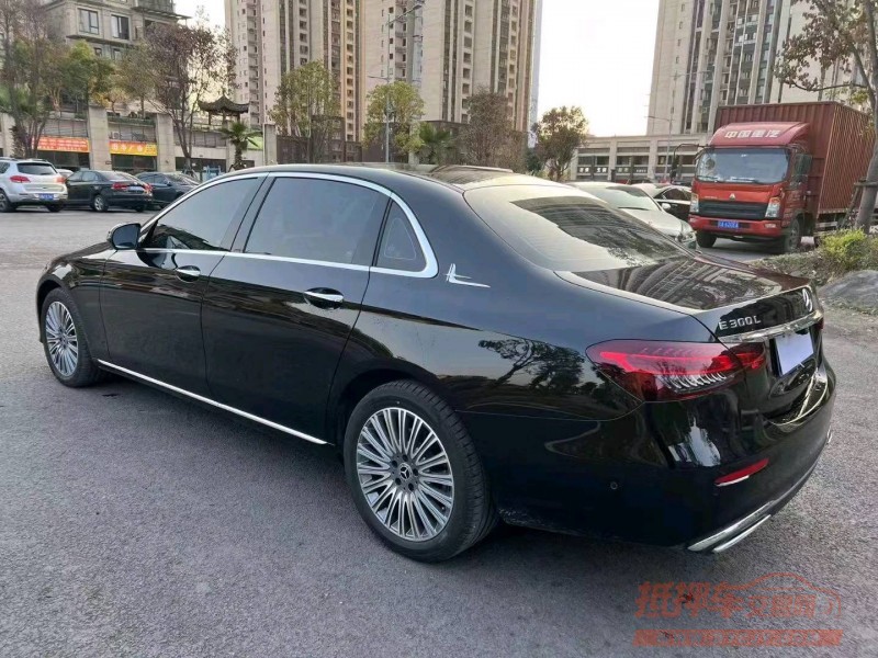 重庆21年奔驰E8