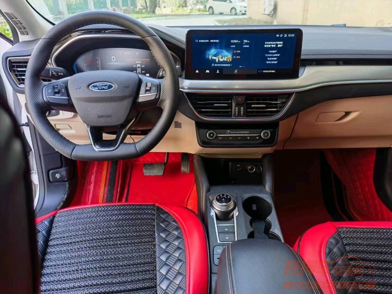 宜昌21年福特福克斯4