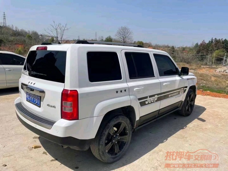 衡阳13年Jeep自由客4