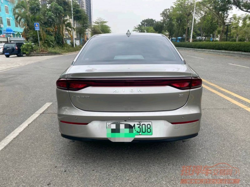 济南22年传祺埃安9