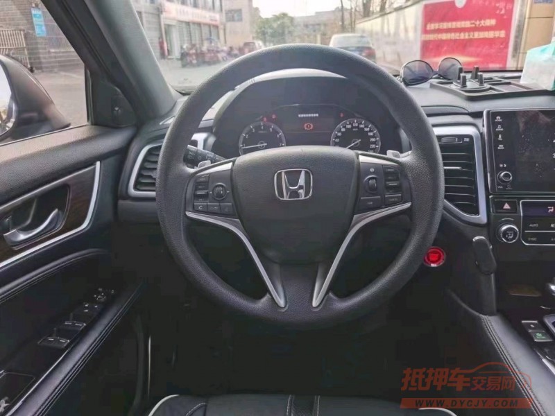 宜昌17年本田URV4