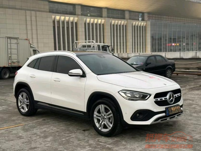 东莞22年奔驰GLA3