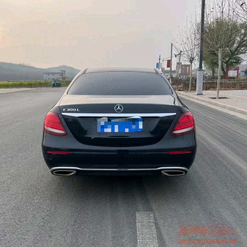 宜昌17年奔驰E8