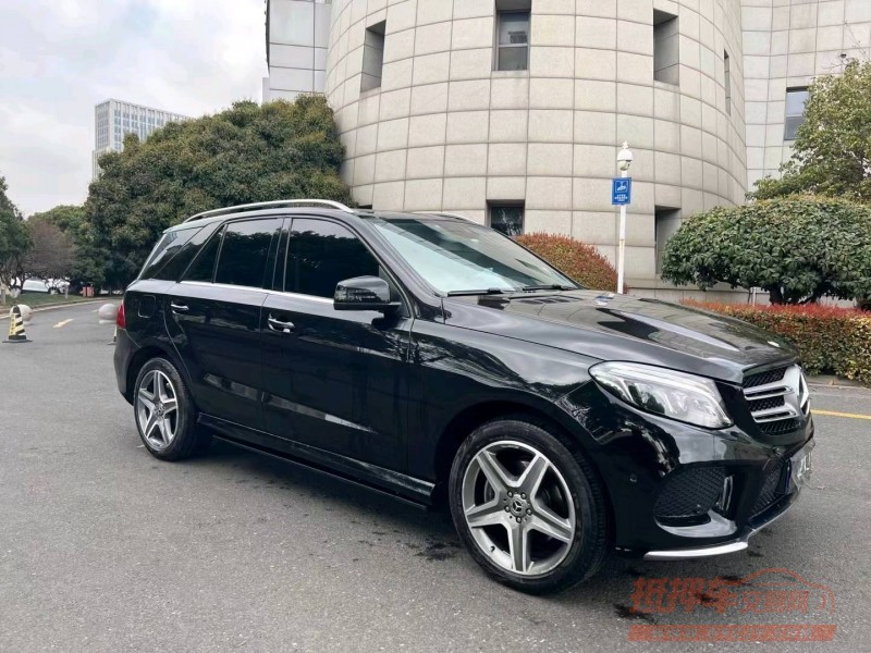 苏州17年奔驰GLE2