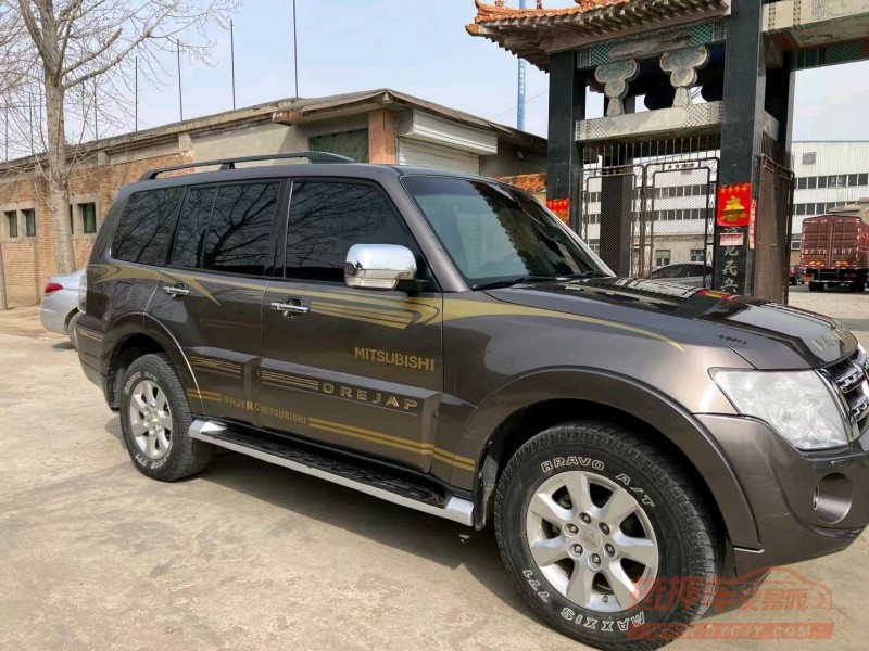 保定14年三菱帕杰罗7