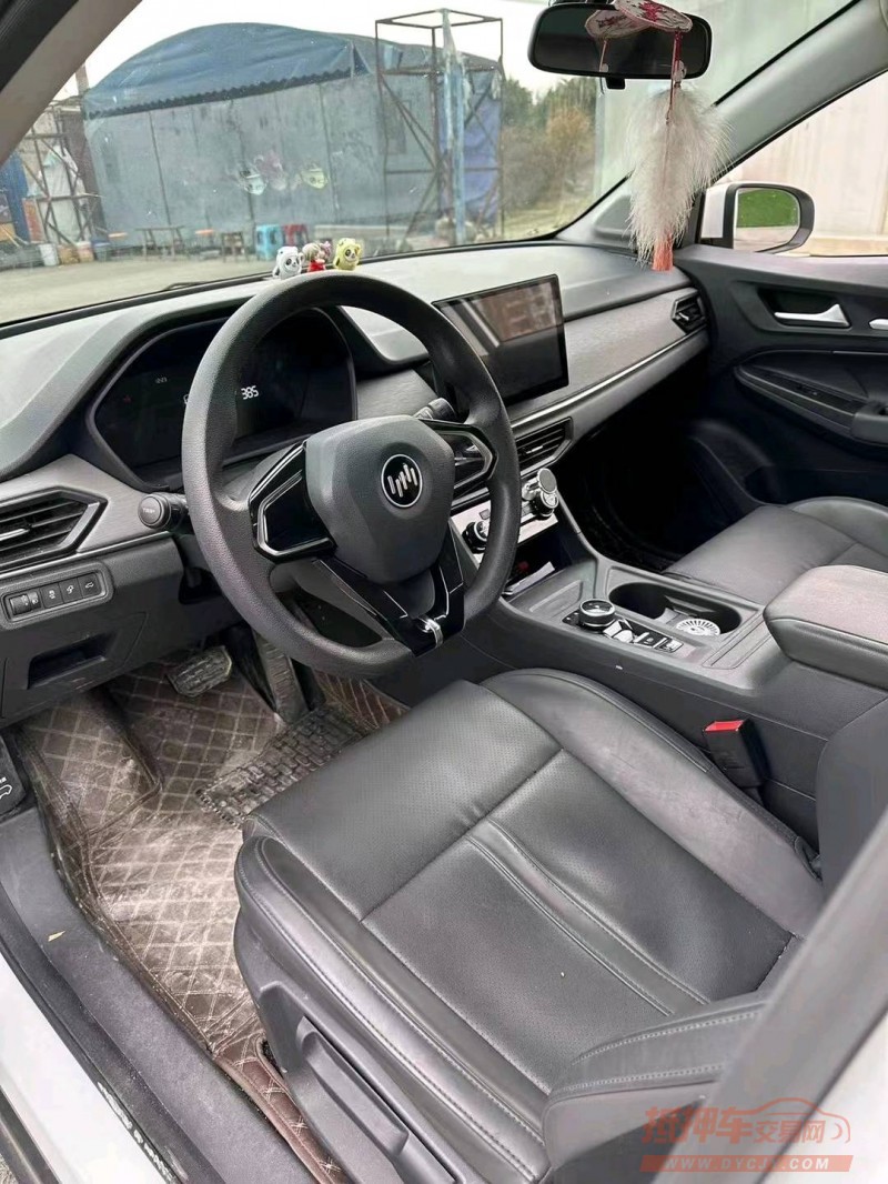 成都22年威马汽车E53