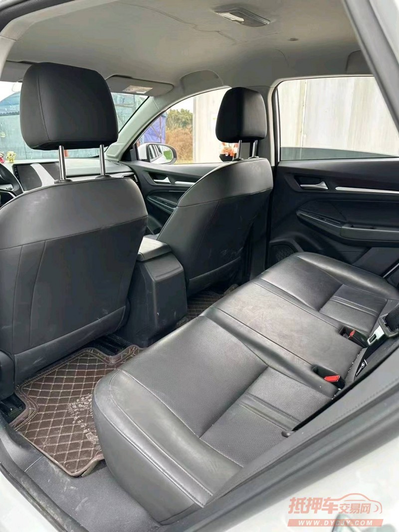 成都22年威马汽车E56