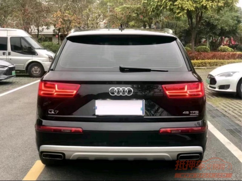 枣庄18年奥迪Q75