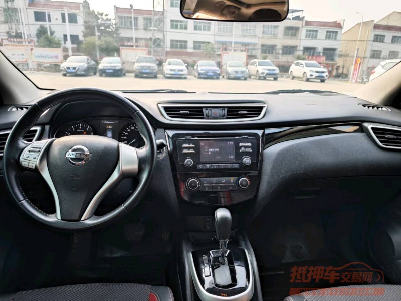 北京17年日产逍客8