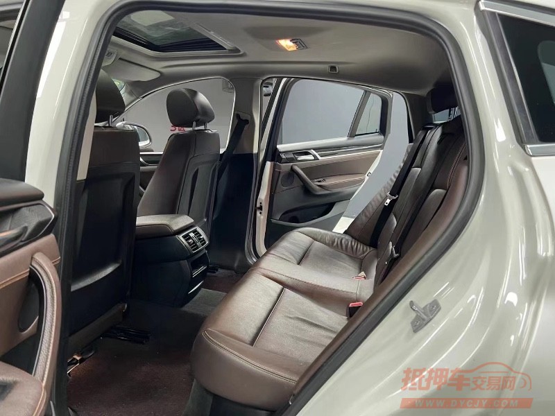 成都15年宝马X46