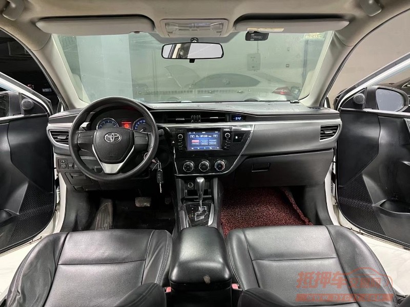 成都16年丰田卡罗拉6