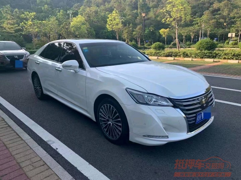 广州15年丰田皇冠3