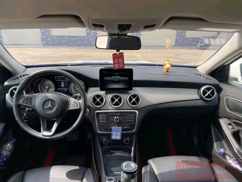 枣庄17年奔驰GLA7
