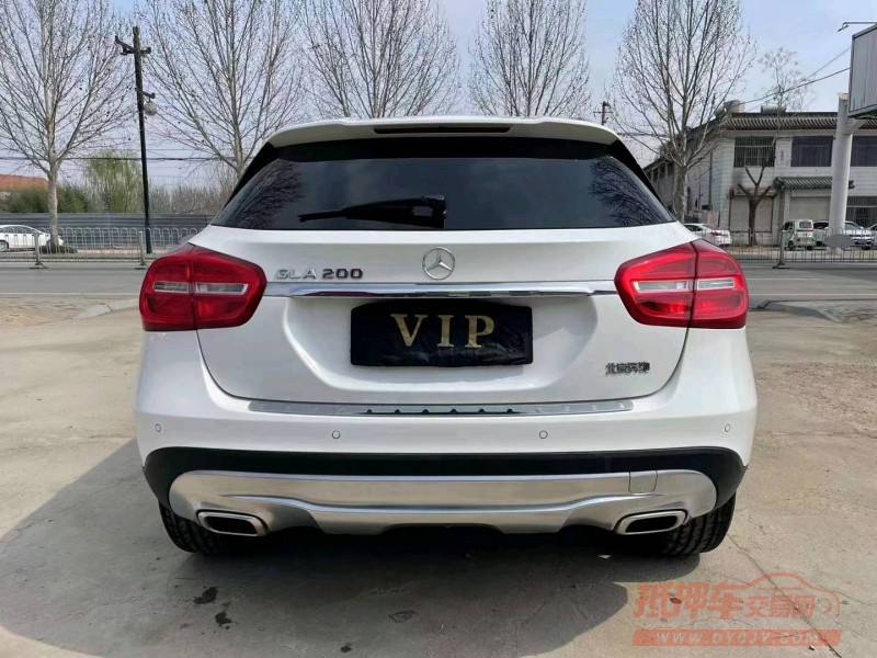 枣庄17年奔驰GLA6