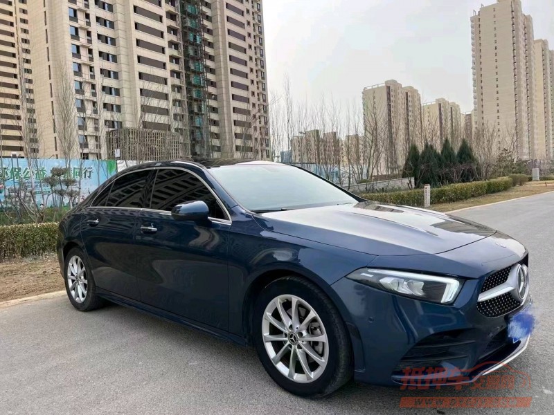 邢台19年奔驰A2