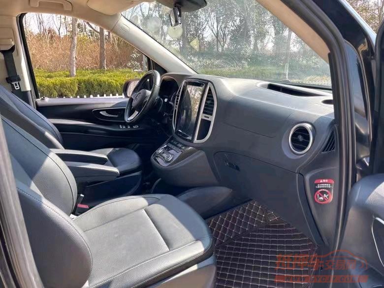 盐城17年奔驰威霆5