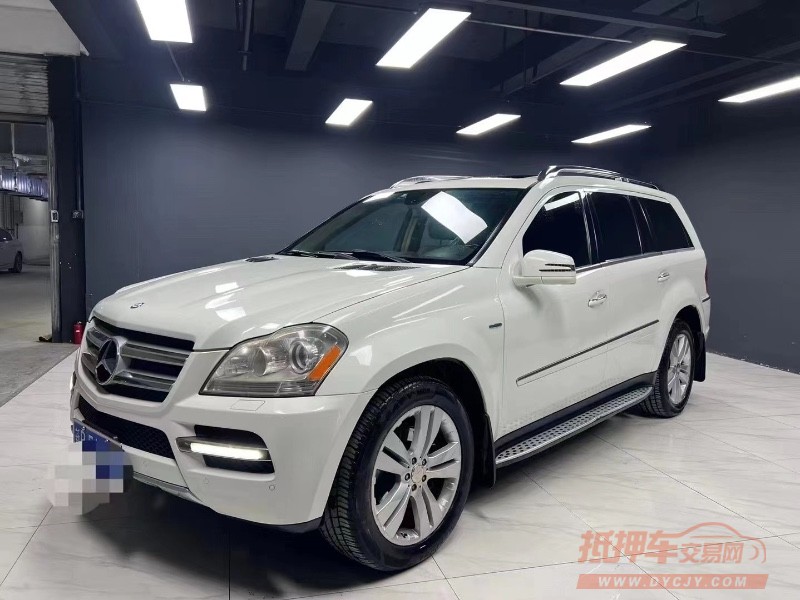 成都11年奔驰GL2