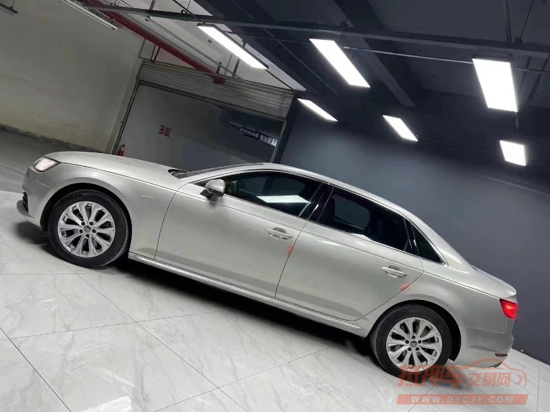 成都17年奥迪A48