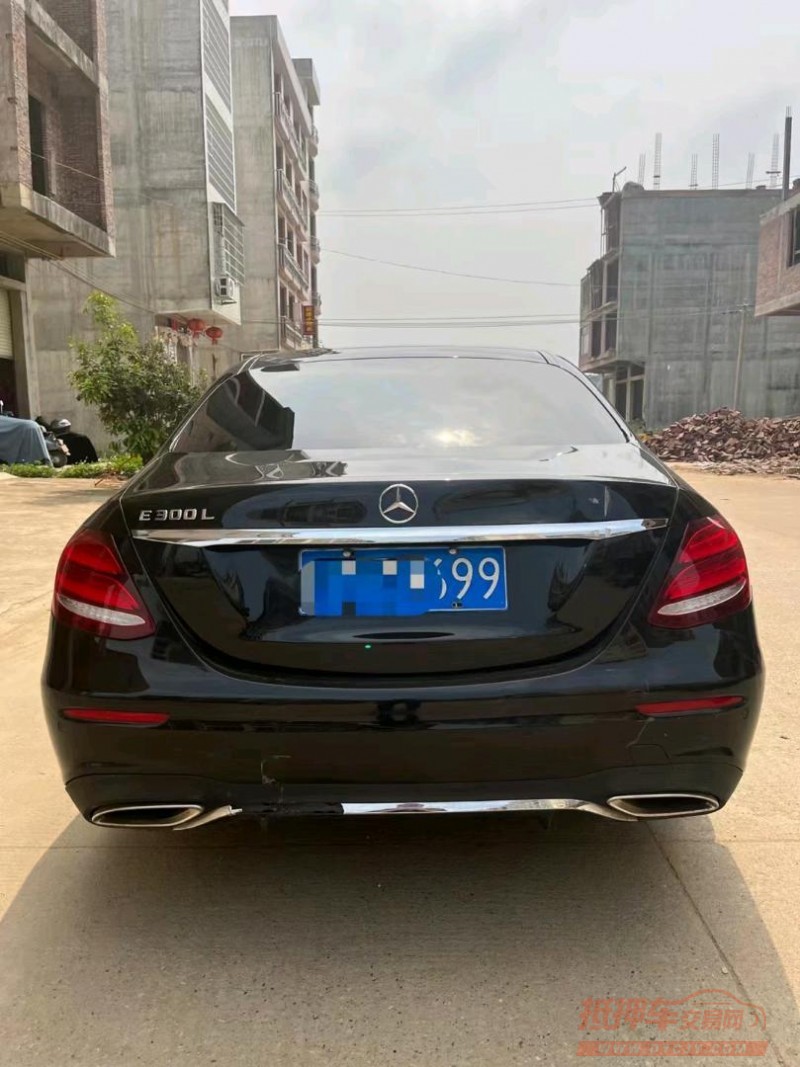 广州17年奔驰E9