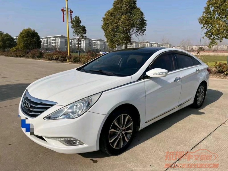 盐城13年现代索纳塔八3