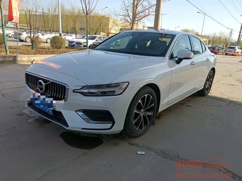 保定20年沃尔沃S60L7