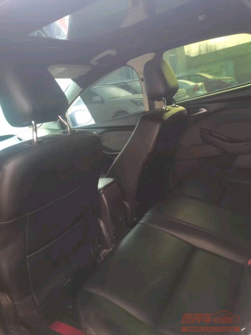 保定13年福特福克斯7