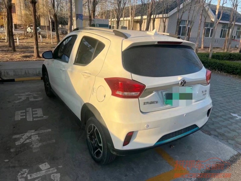 保定20年北汽新能源EC系列6