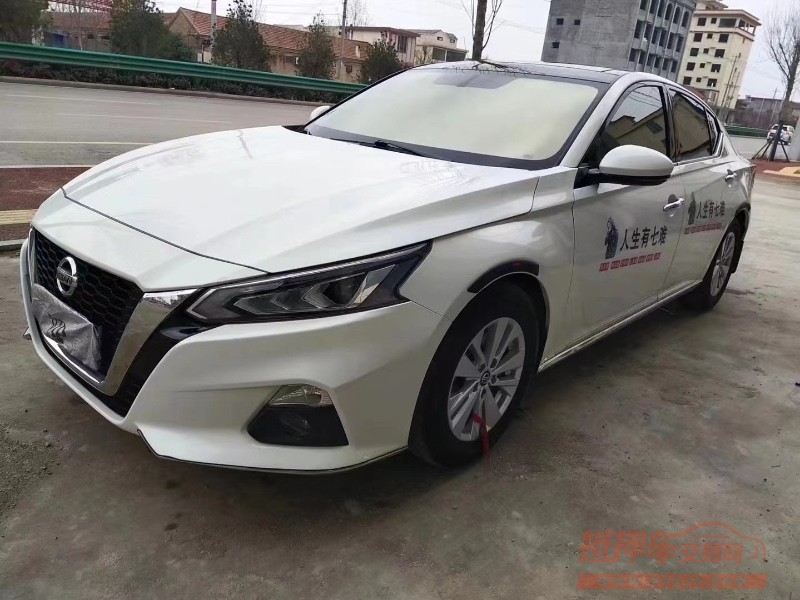 北京20年日产天籁6