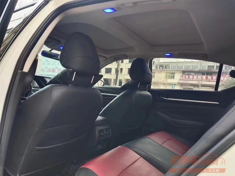 北京20年日产天籁3