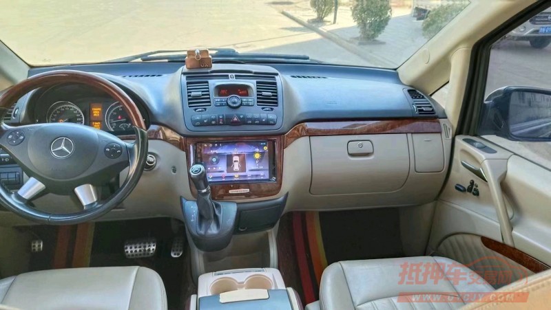 枣庄15年奔驰唯雅诺3