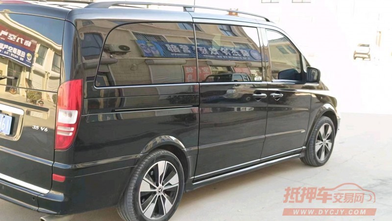 枣庄15年奔驰唯雅诺5