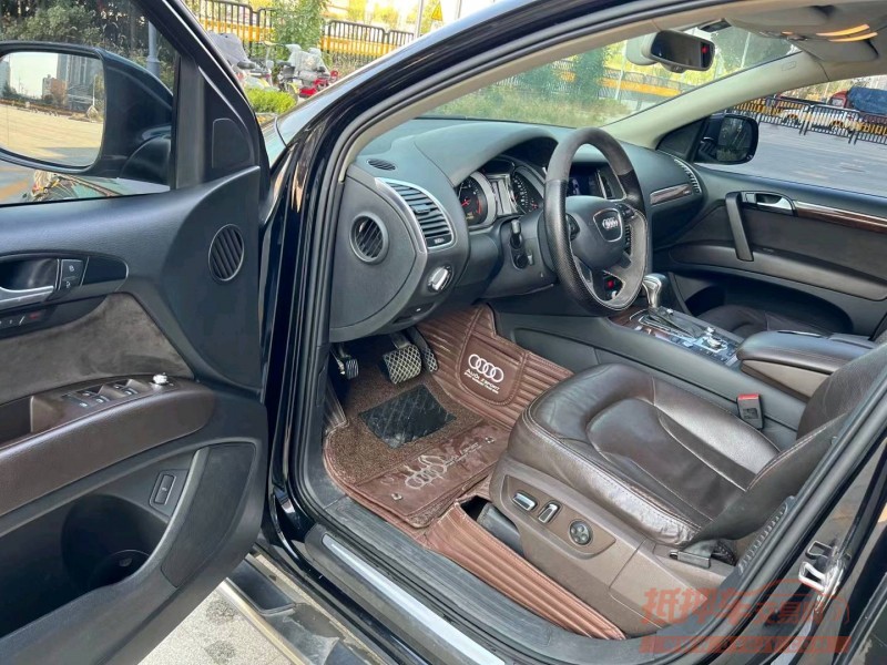济宁12年奥迪Q76
