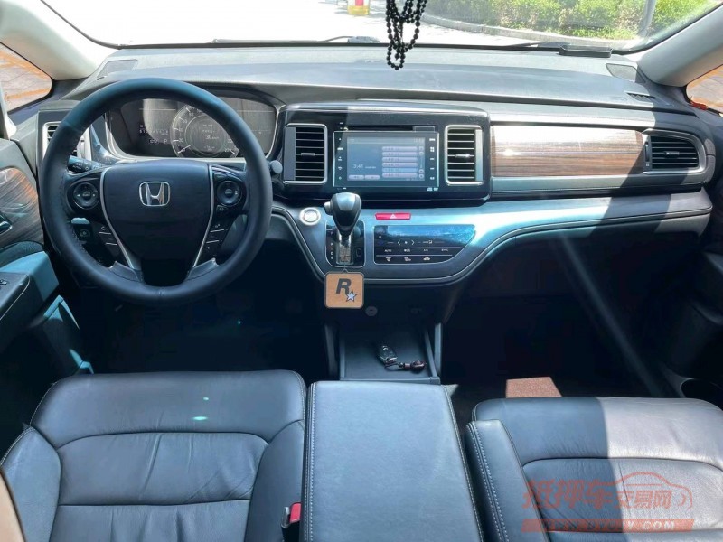 济宁16年本田艾力绅5