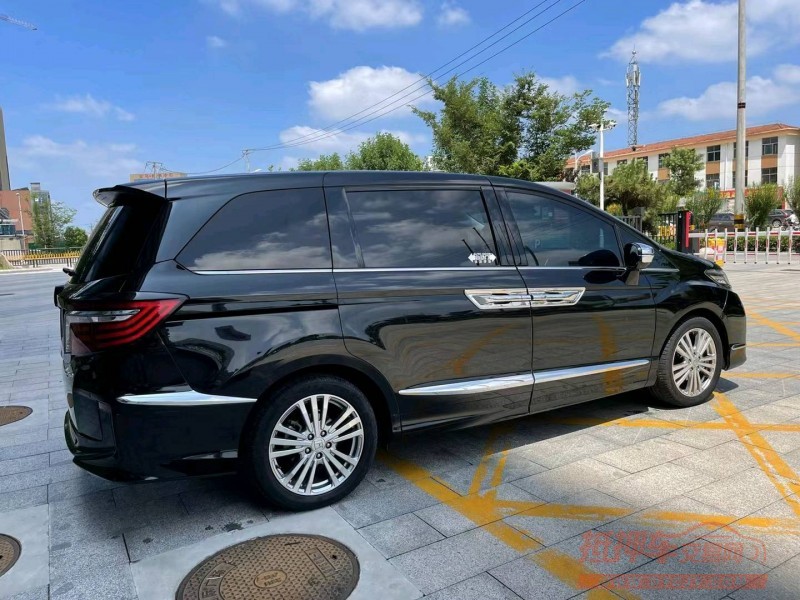 济宁16年本田艾力绅8