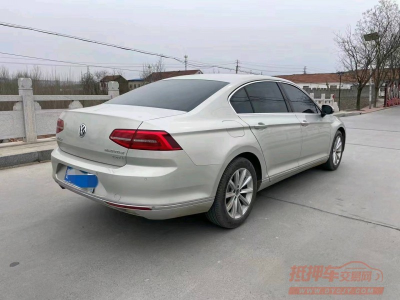 济南17年大众迈腾3
