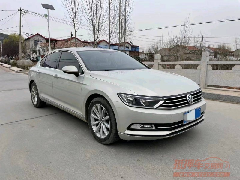 济南17年大众迈腾4