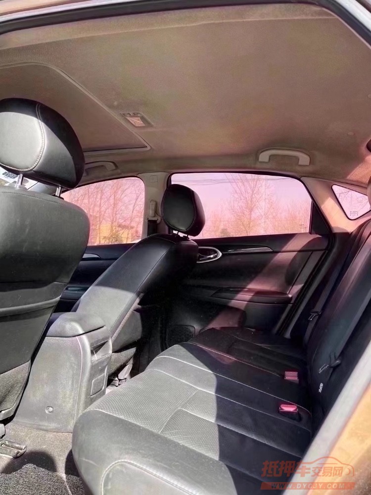 北京17年日产轩逸8