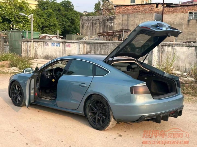 珠海11年奥迪A54