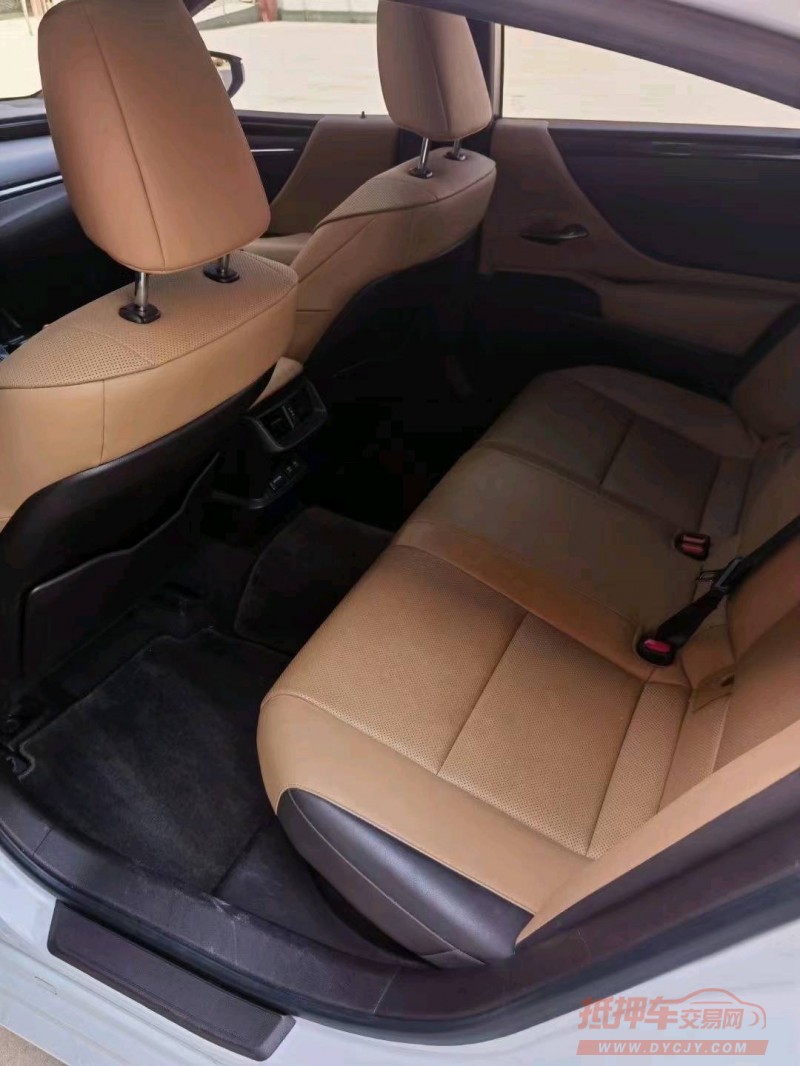 平顶山21年雷克萨斯ES5