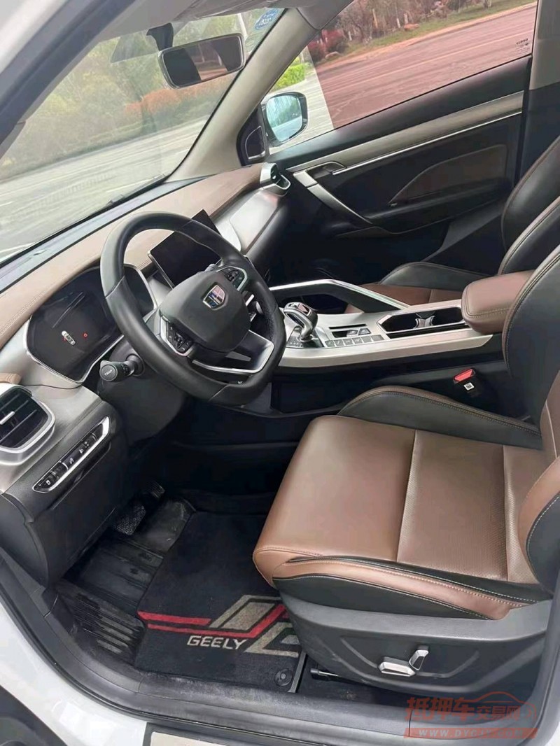 淮南19年吉利缤越8