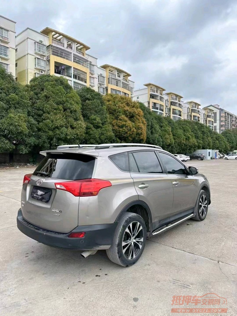 梧州14年丰田RAV49