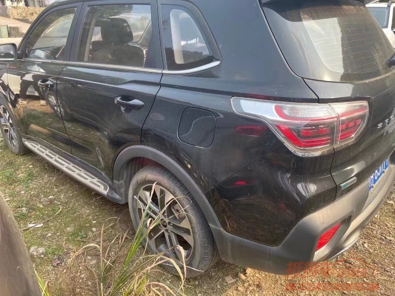 宜春19年起亚智跑3