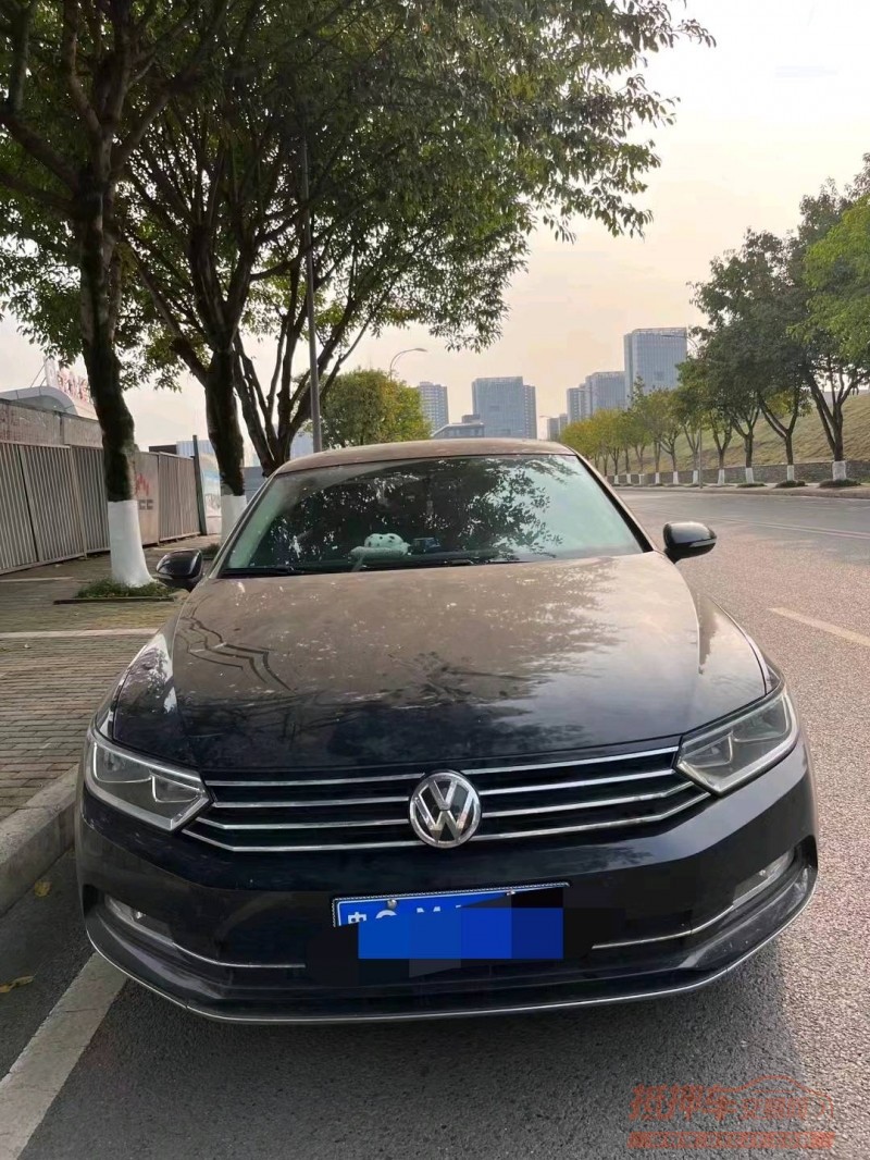 重庆17年大众迈腾1